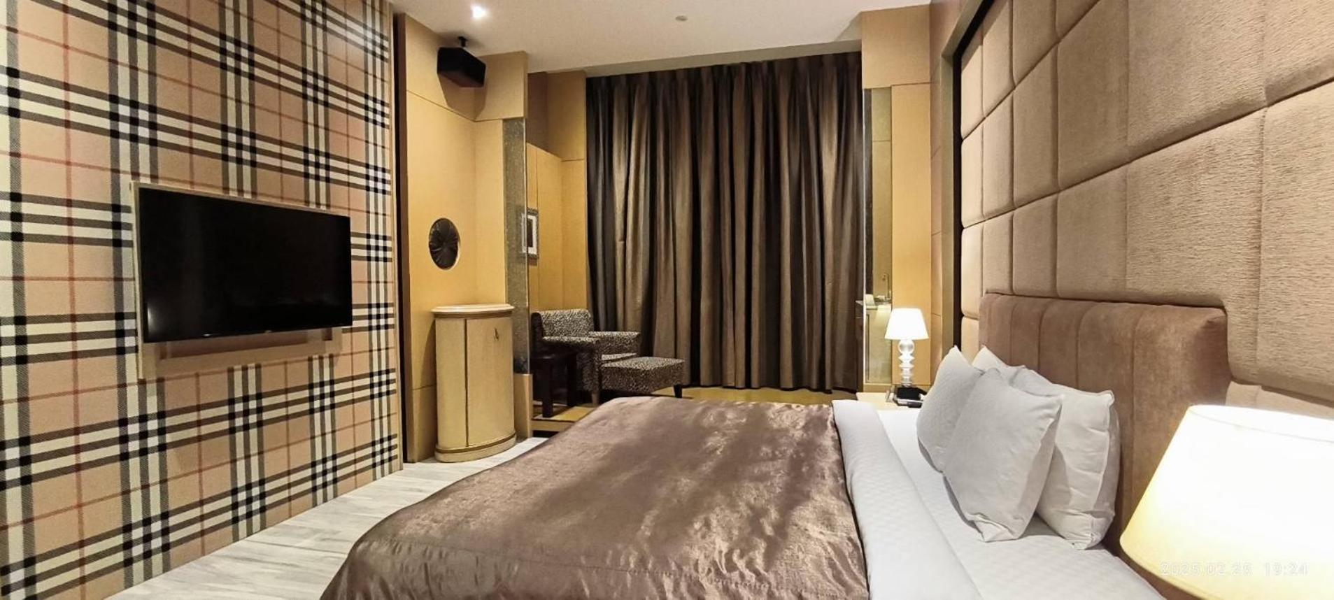 Shantis Motel Chiayi Extérieur photo