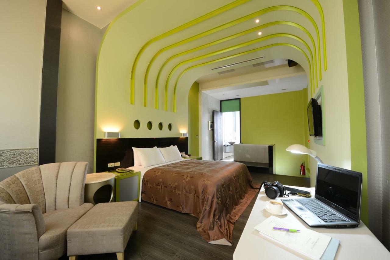 Shantis Motel Chiayi Extérieur photo
