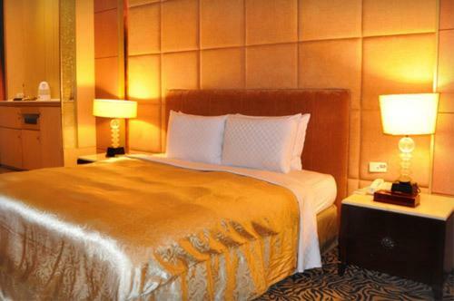 Shantis Motel Chiayi Extérieur photo